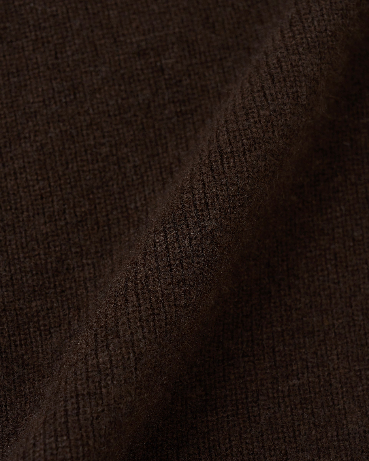 【26AW】ヤクVセーター