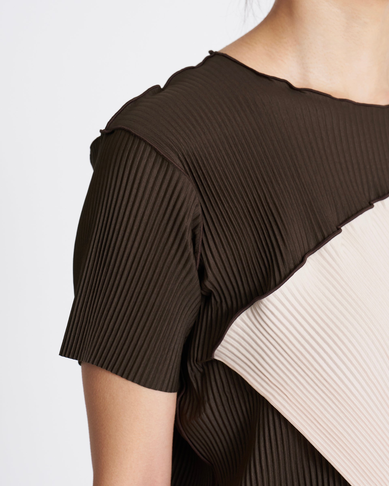 【26AW】todoウェーブトップ ショートスリーブ