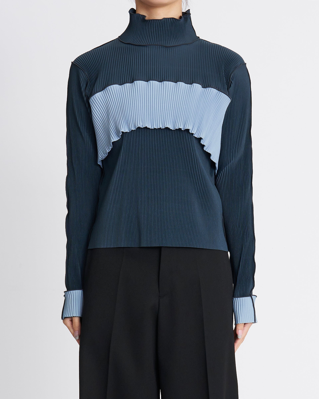 【26AW】ビスチェハイネックトップ
