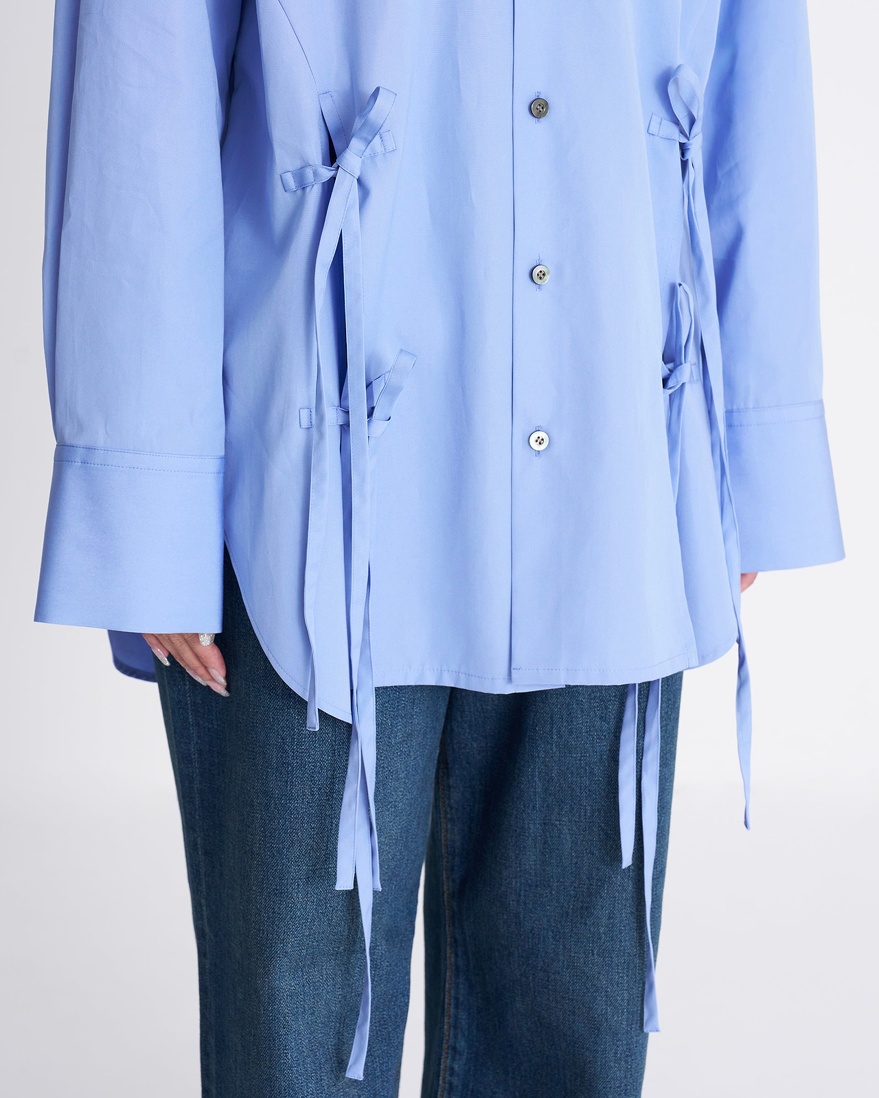 【26AW】スリットリボンシャツ