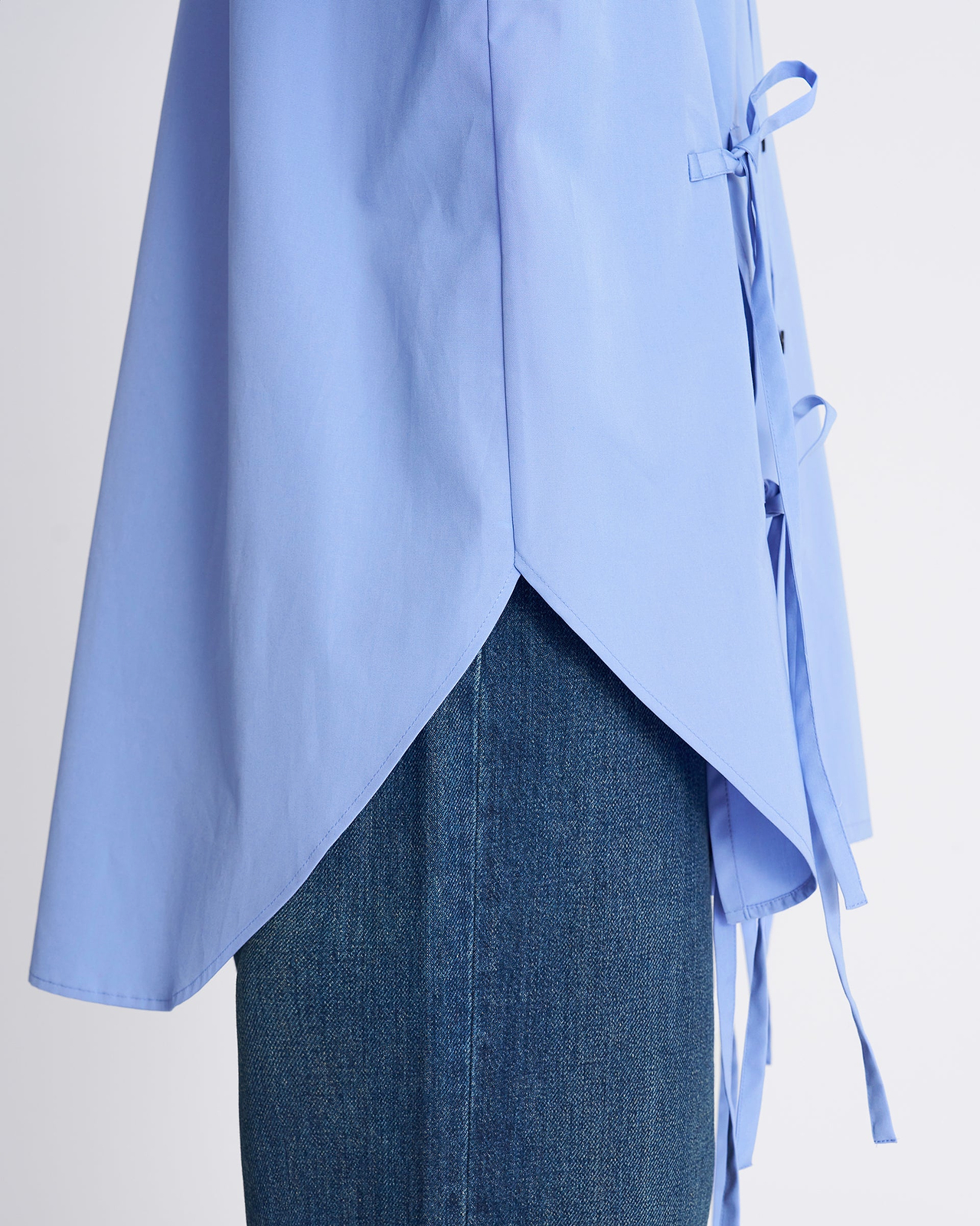 【26AW】スリットリボンシャツ