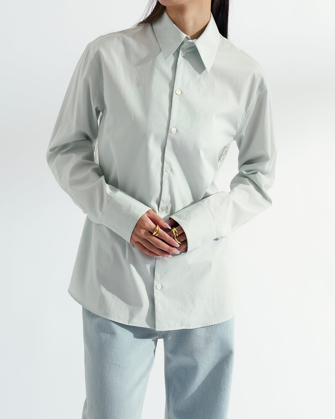 【26AW】レースバックパネルシャツ（ライトブルー）