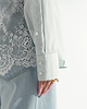 【26AW】レースバックパネルシャツ（ライトブルー）