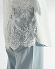 【26AW】レースバックパネルシャツ（ライトブルー）
