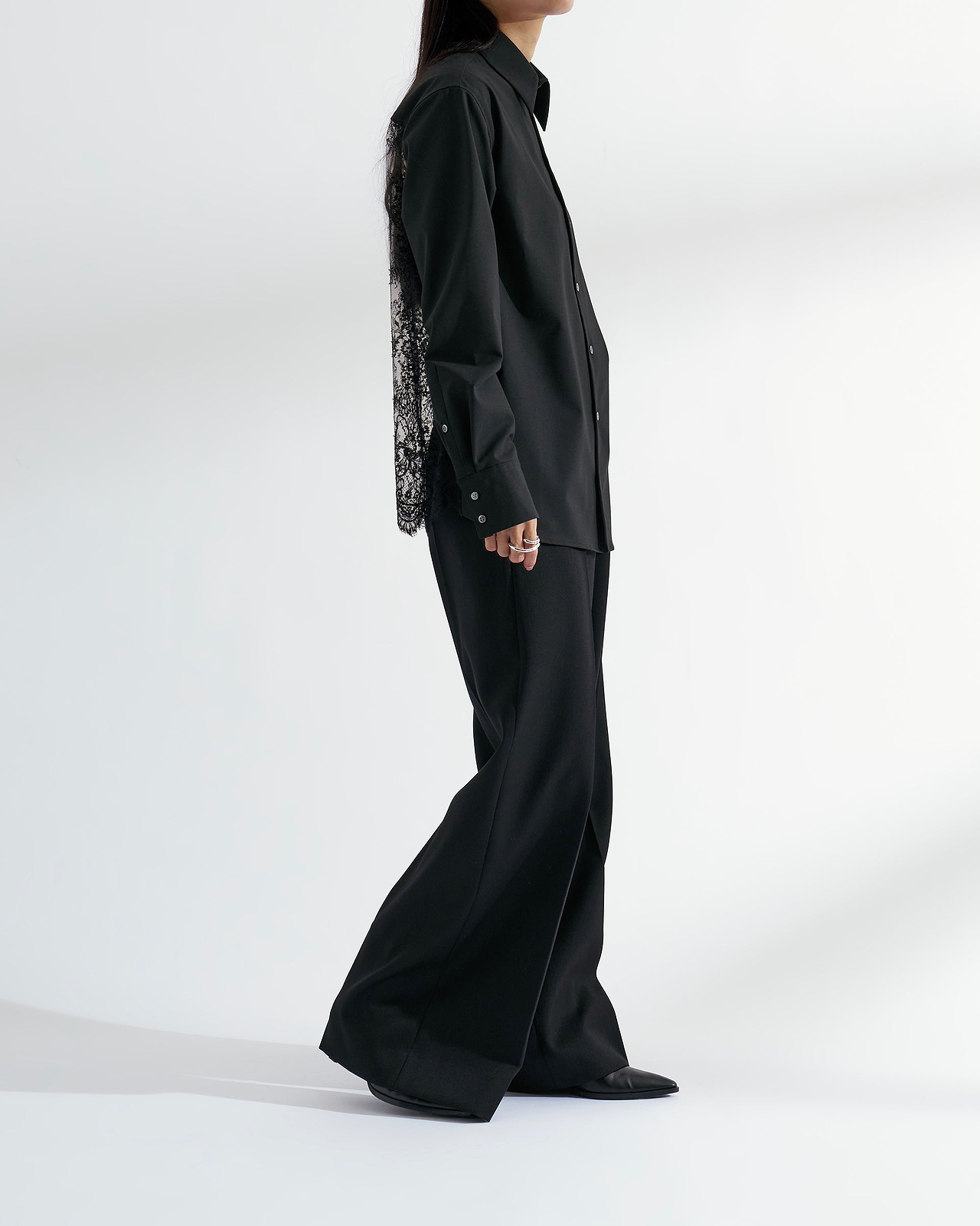 【26AW】レースバックパネルシャツ（ブラック）