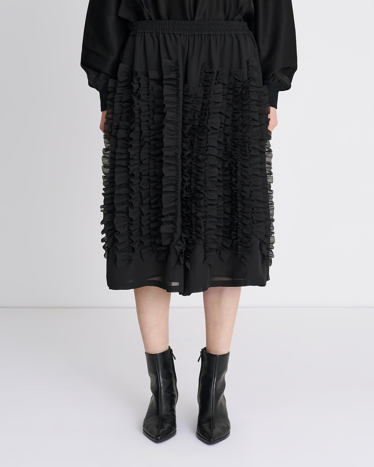 【26AW】ラッフルシフォンワイドショーツ