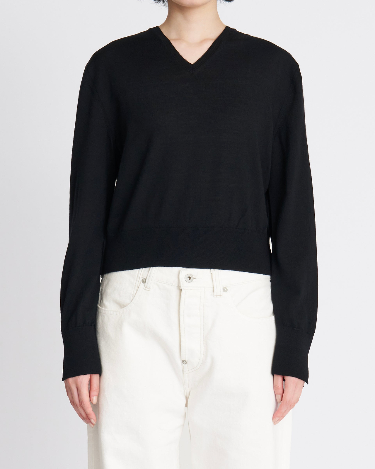 【26AW】ウールVネックセーター