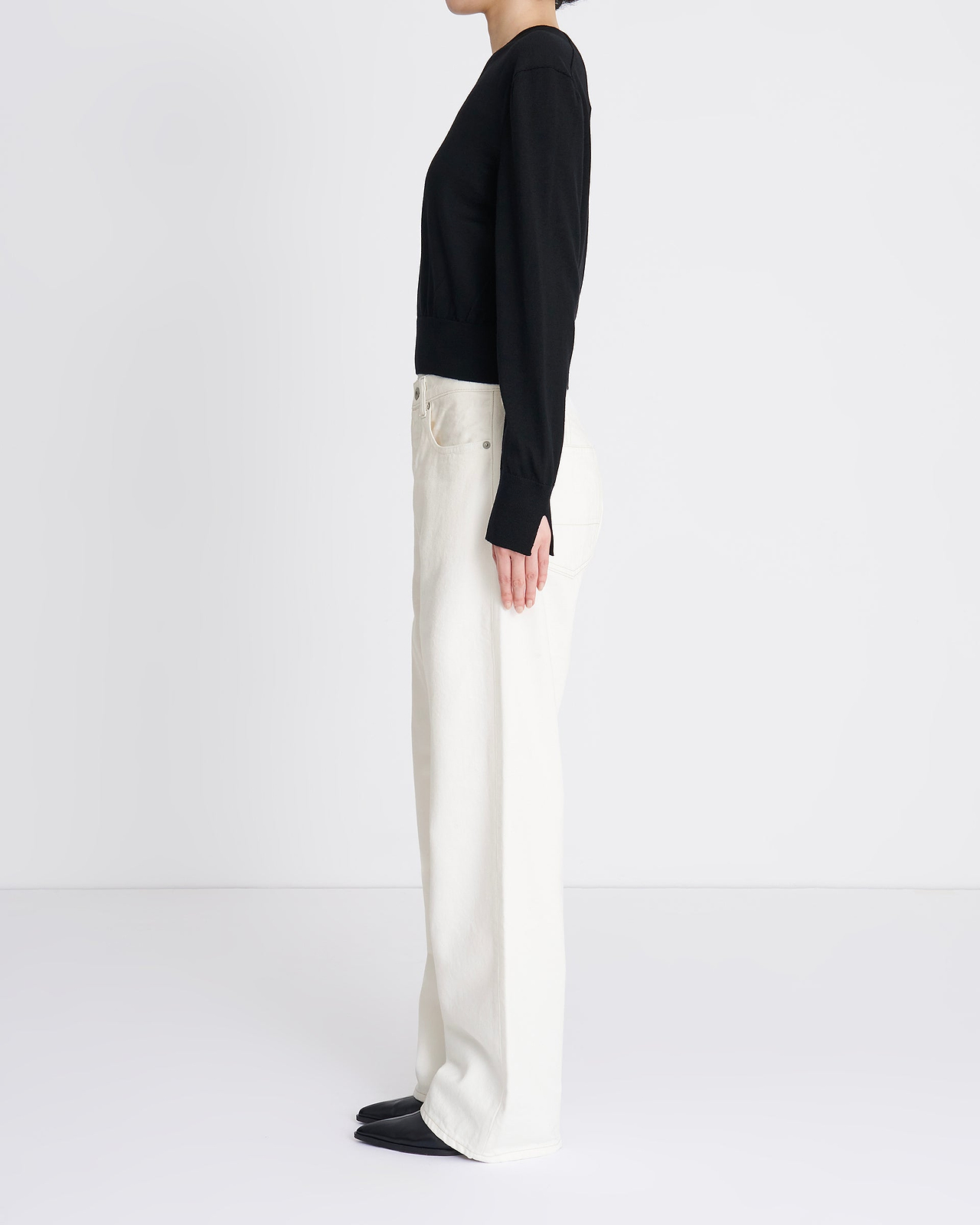 【26AW】ウールVネックセーター