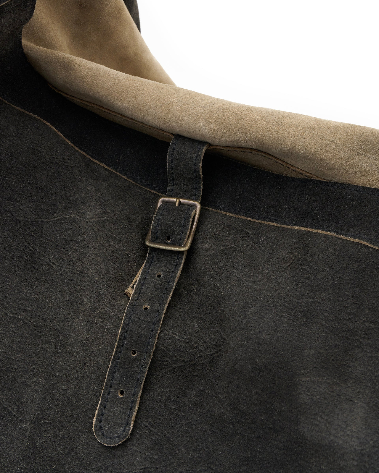 【26AW】レザーショルダーバッグ（ゴートスエードアンティークフィニッシュ）