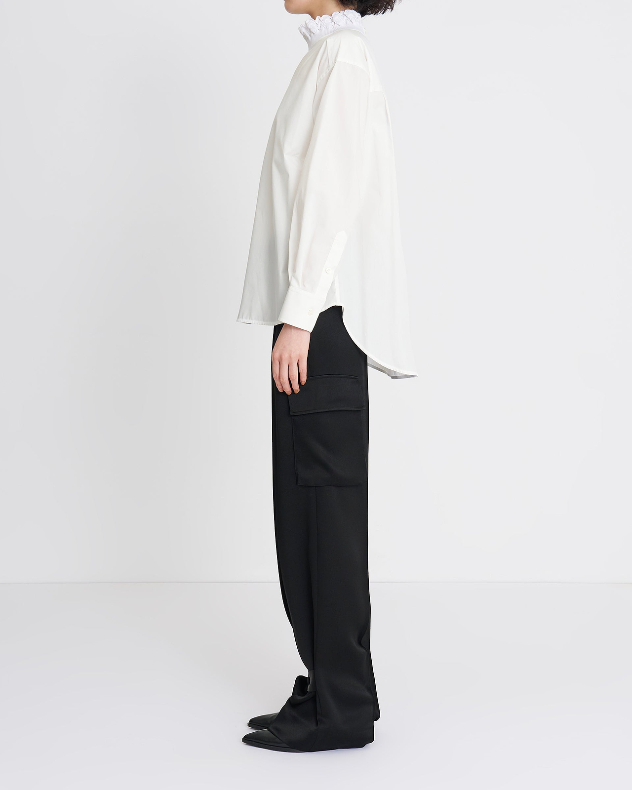 【26AW】スカラップフレームプルオーバー