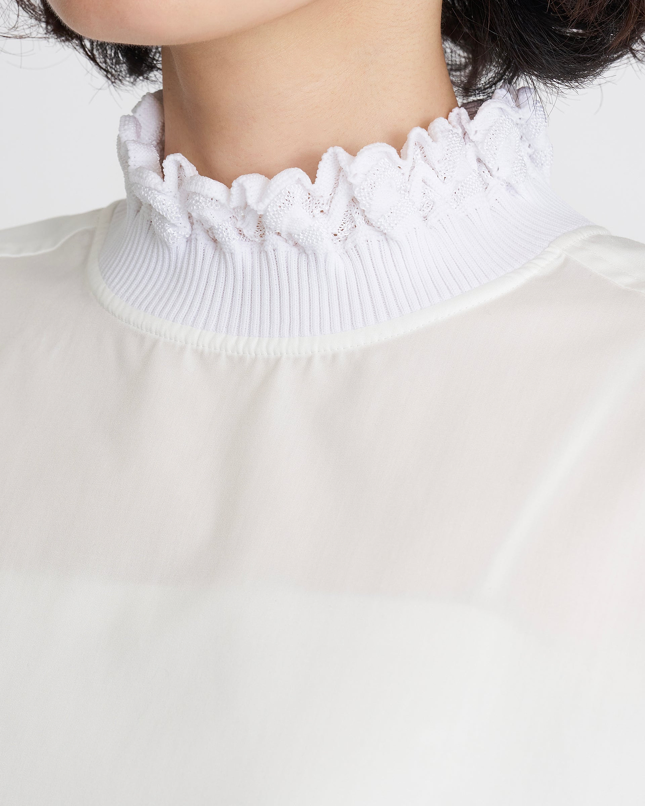 【26AW】スカラップフレームプルオーバー