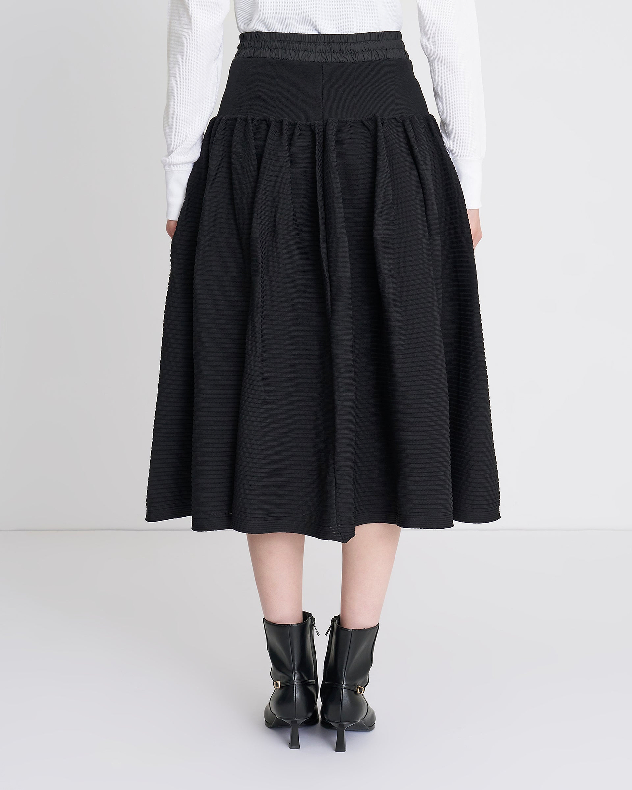 【26AW】エアフレームスカート