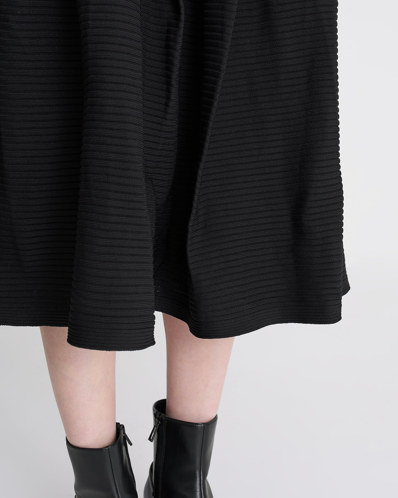 【26AW】エアフレームスカート