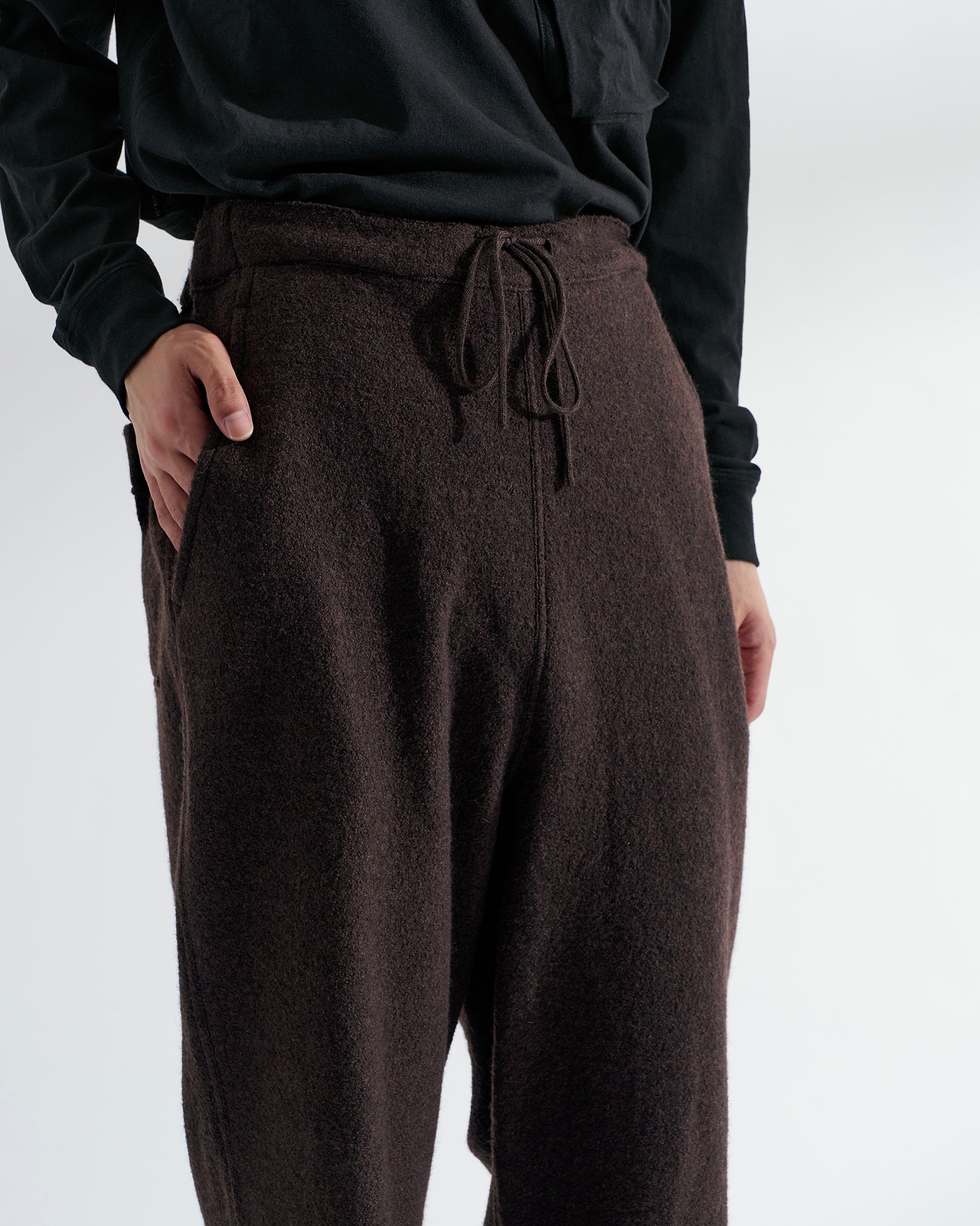 【26AW】ニットパンツ（ハードツイストクレープ）