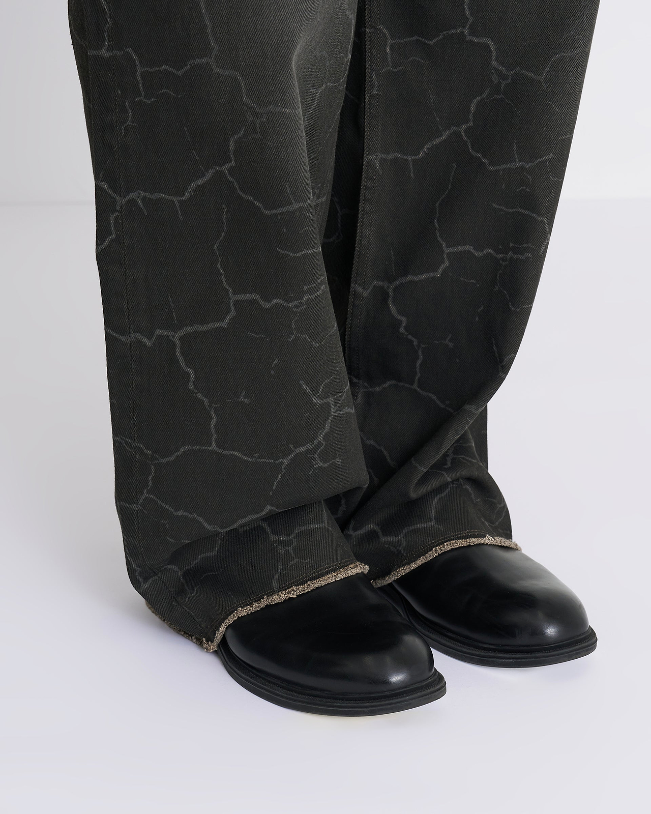 【26AW】クラックデニムノンケパンツ