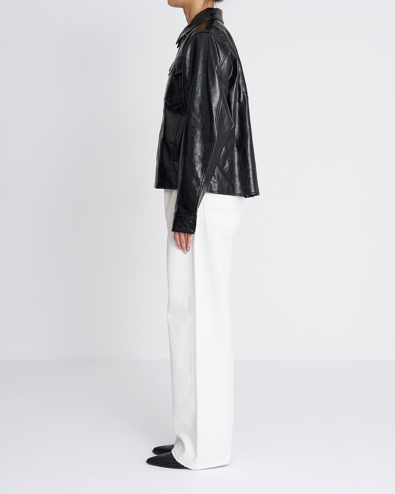【26AW】フェイクレザープリーツクルージャケット