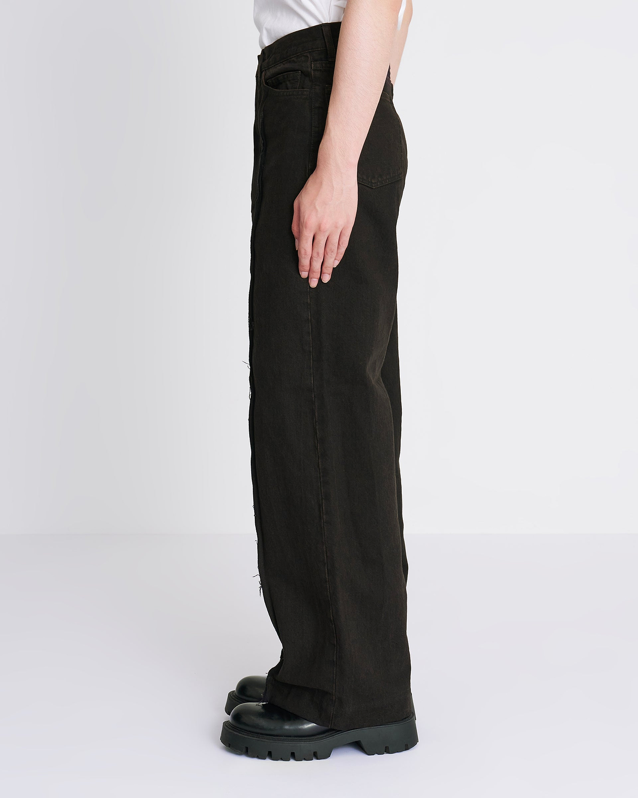 【26AW】13オンスデニムブロークンクリースピンタックパンツ