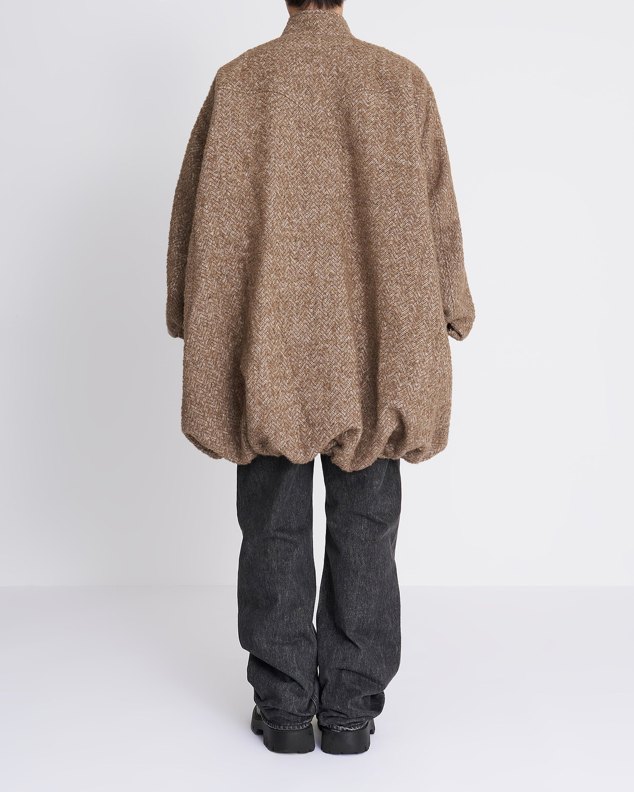 【26AW】ヘリンボーンバルーンコート