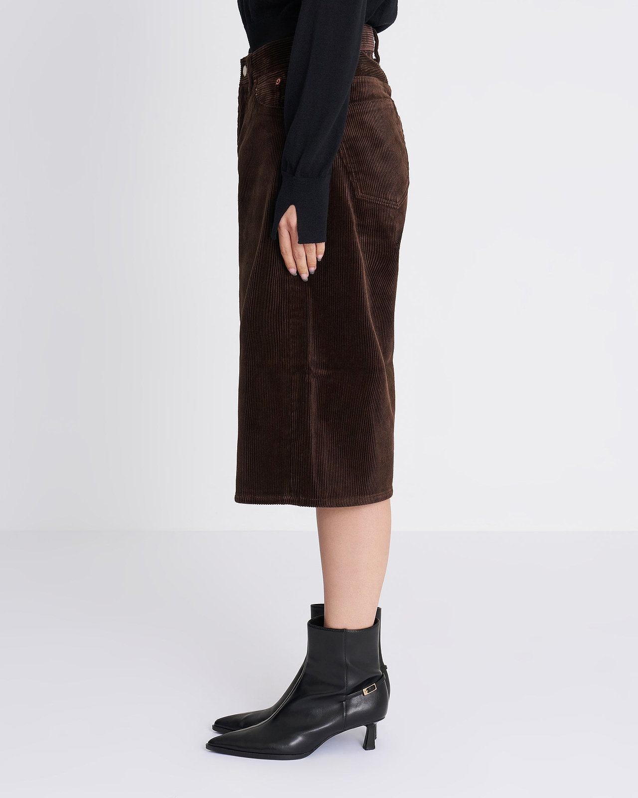 【26AW】8W コーデュロイ 5ポケット 15インチ ショートパンツ