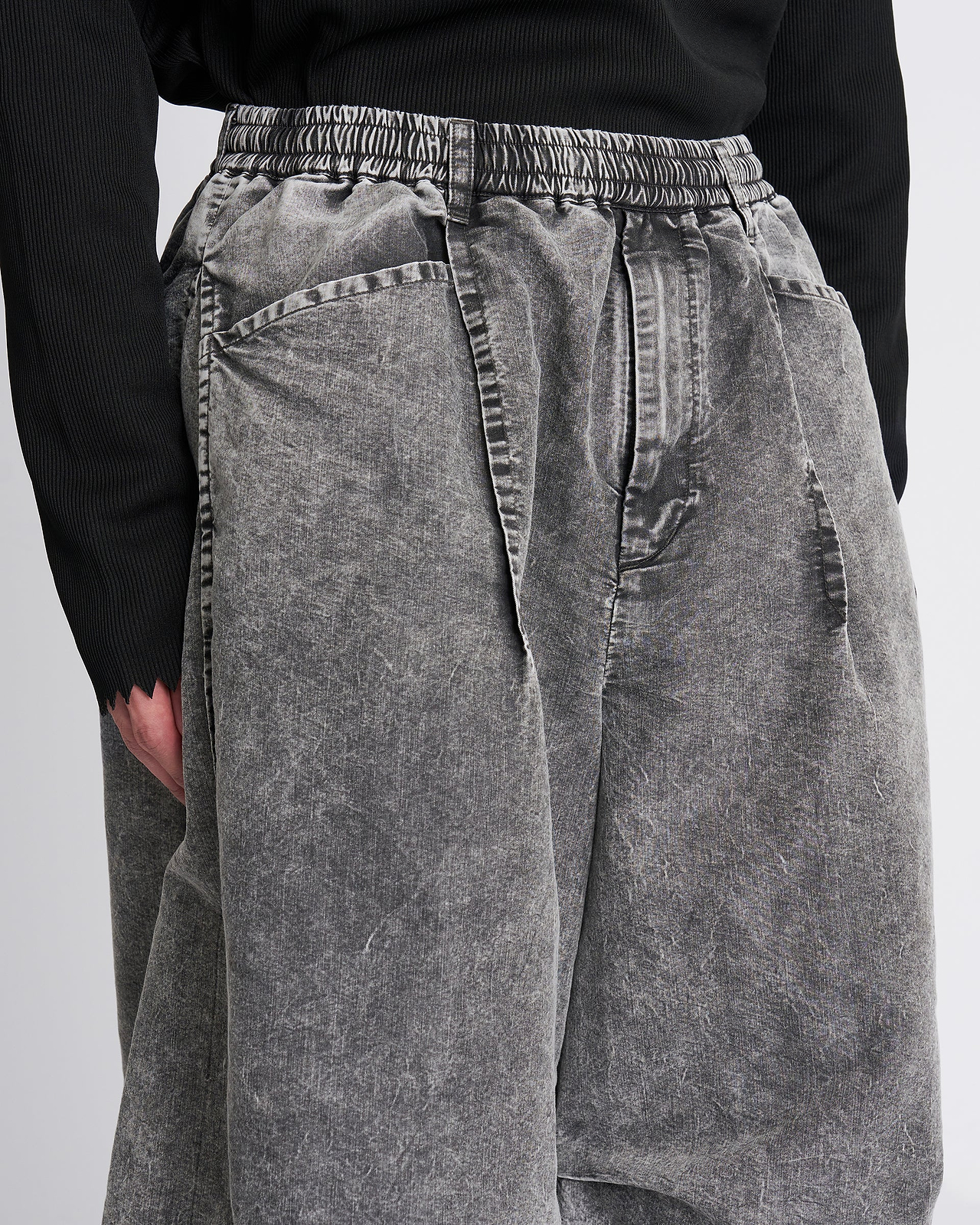 【26AW】タックバルーンデニム