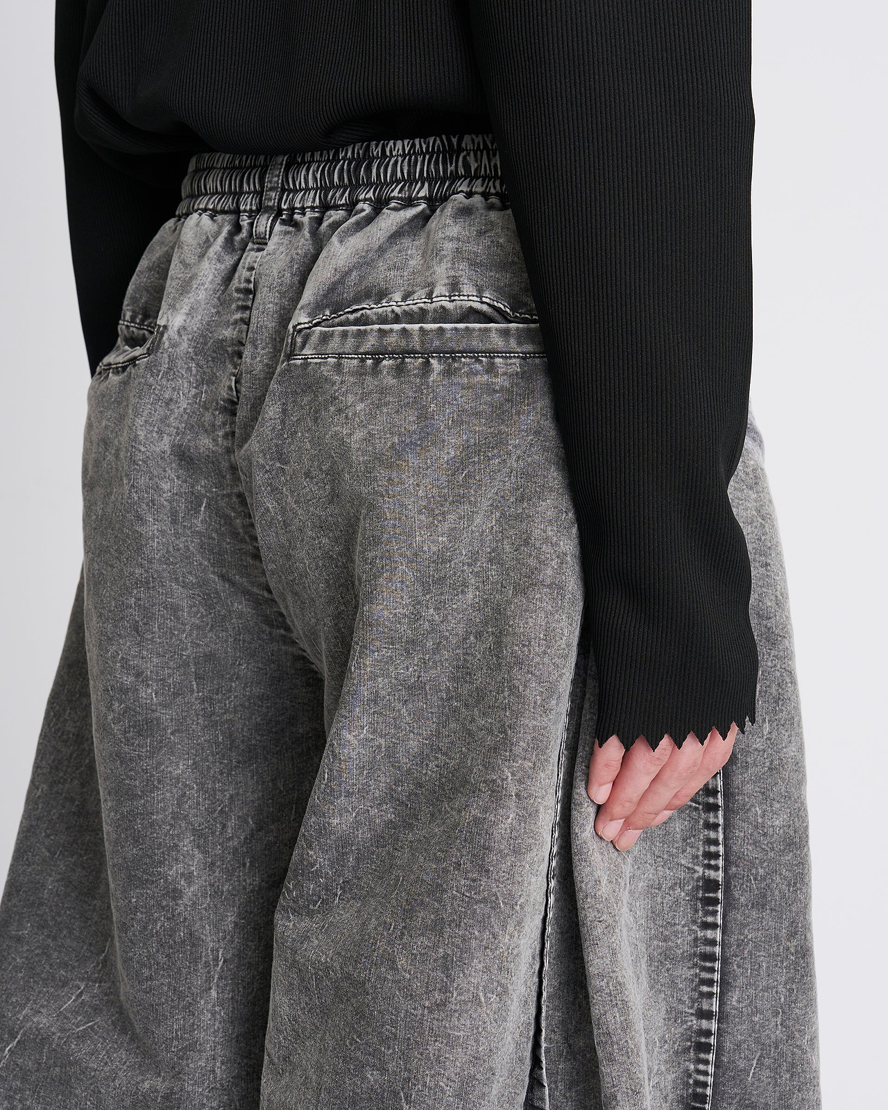 【26AW】タックバルーンデニム