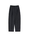 【26AW】ツータックテーパードトラウザーズ