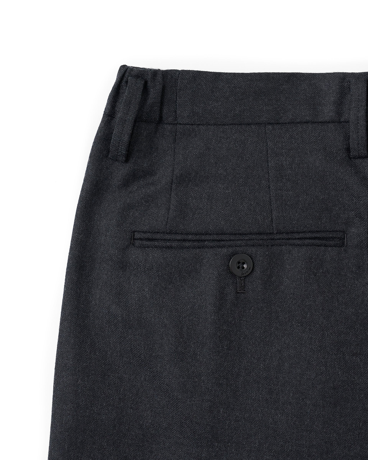 【26AW】ツータックテーパードトラウザーズ