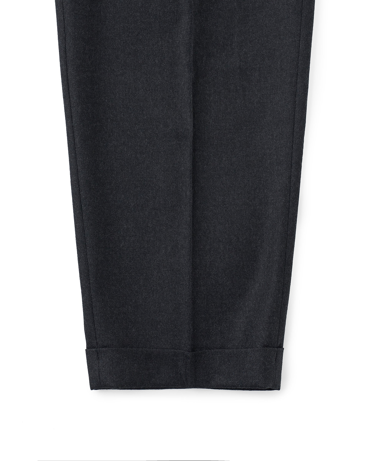 【26AW】ツータックテーパードトラウザーズ