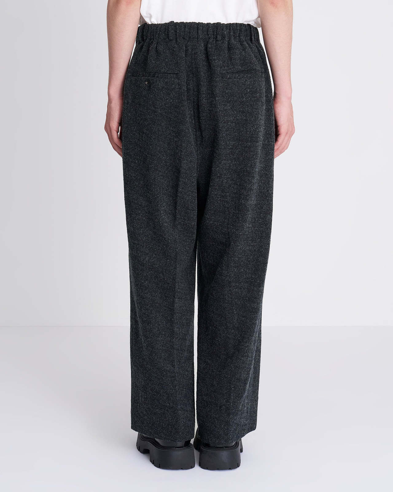 【26AW】エラスティックインタックワイドテーパードパンツ
