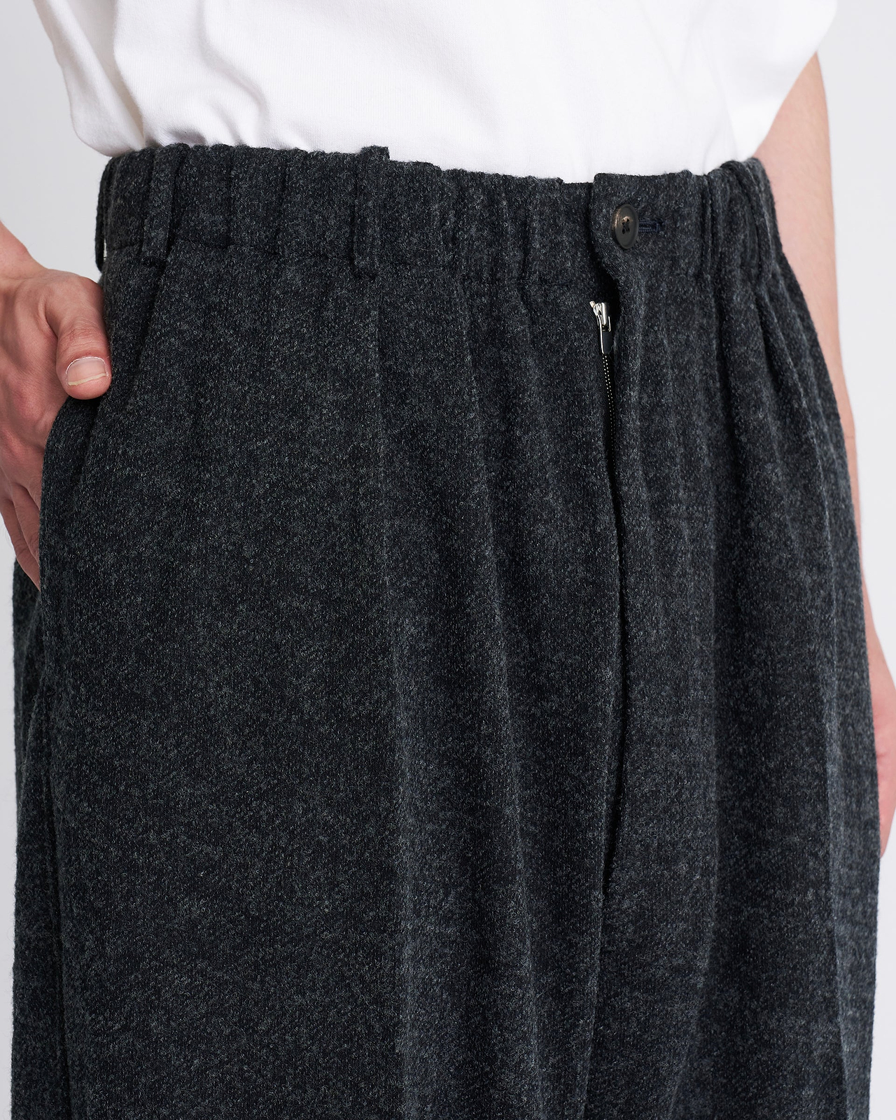 【26AW】エラスティックインタックワイドテーパードパンツ