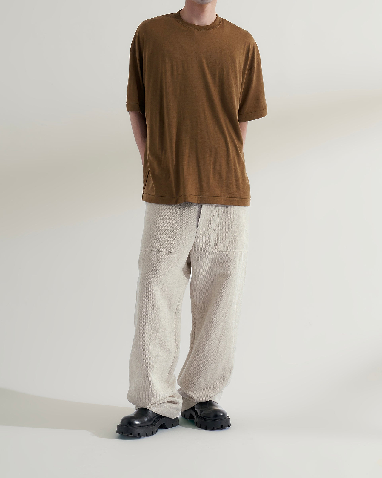 着用サイズ4／身長177cm（スタッフスナップ）