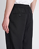 【26AW】グロッシータックパンツ