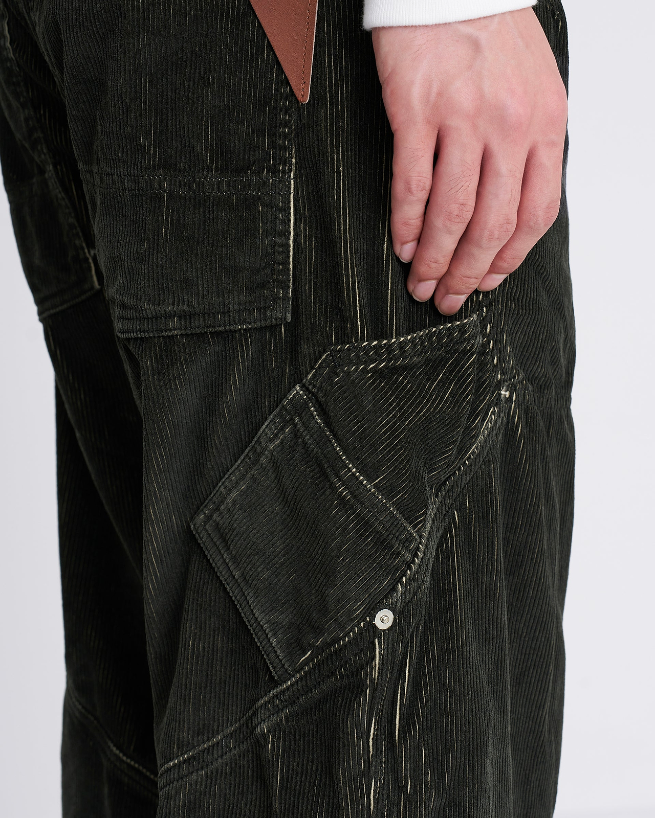 【26AW】ピグメントコテッドコーデュロイワークパンツ