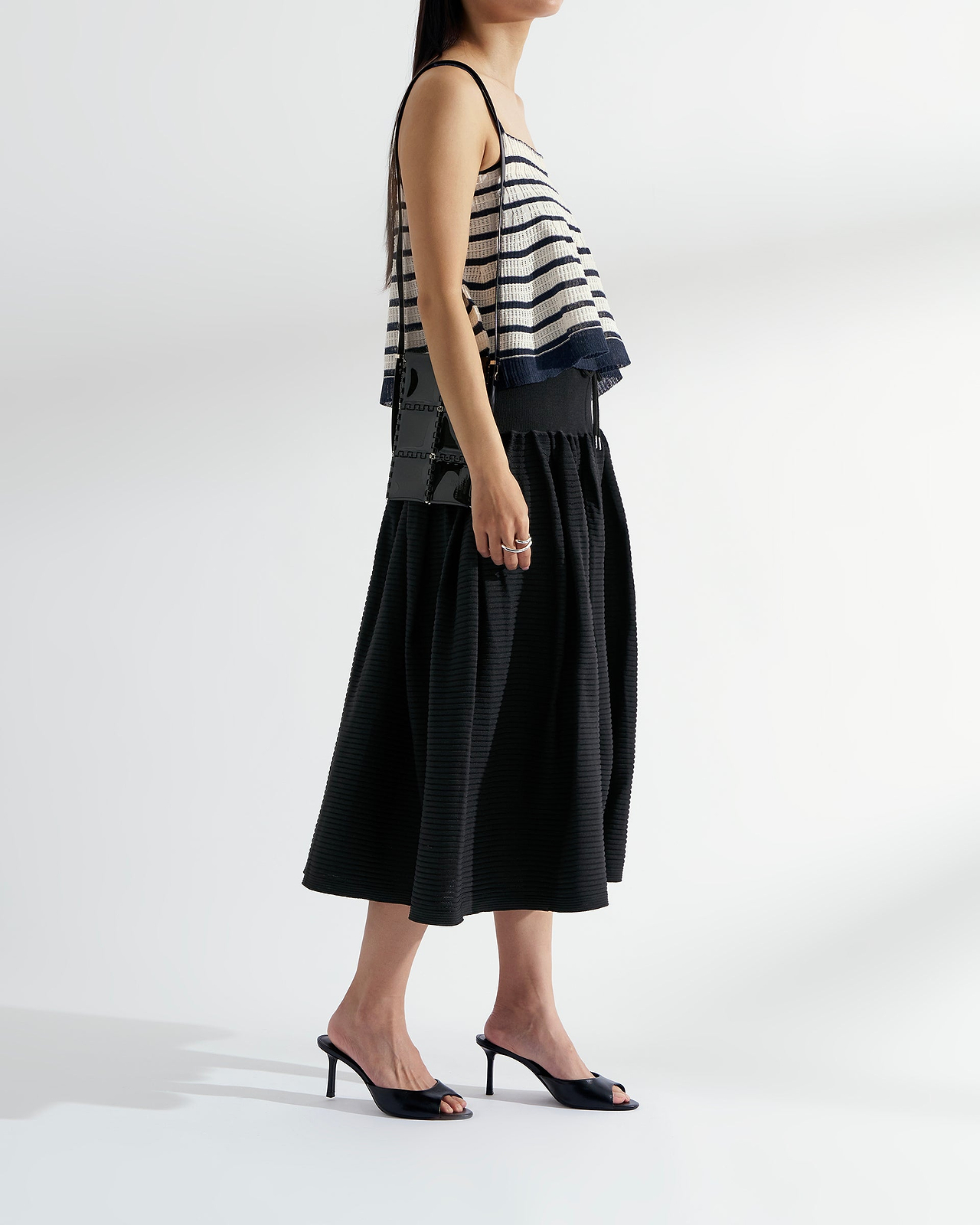 着用サイズFREE／身長165cm（スタッフスナップ）