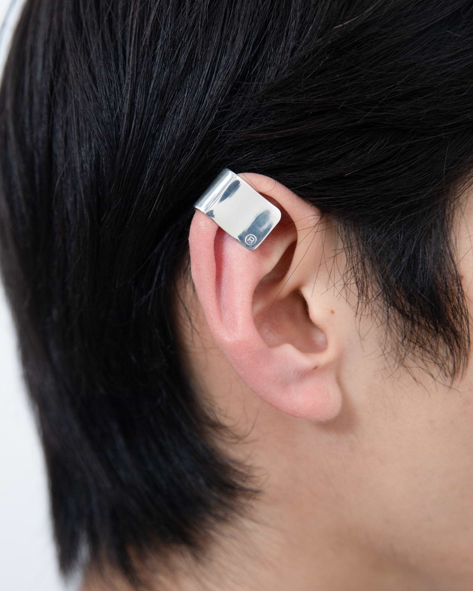 HATRA】ハトラ×シュンオオクボ イヤーカフ（シルバー） – ファッション 