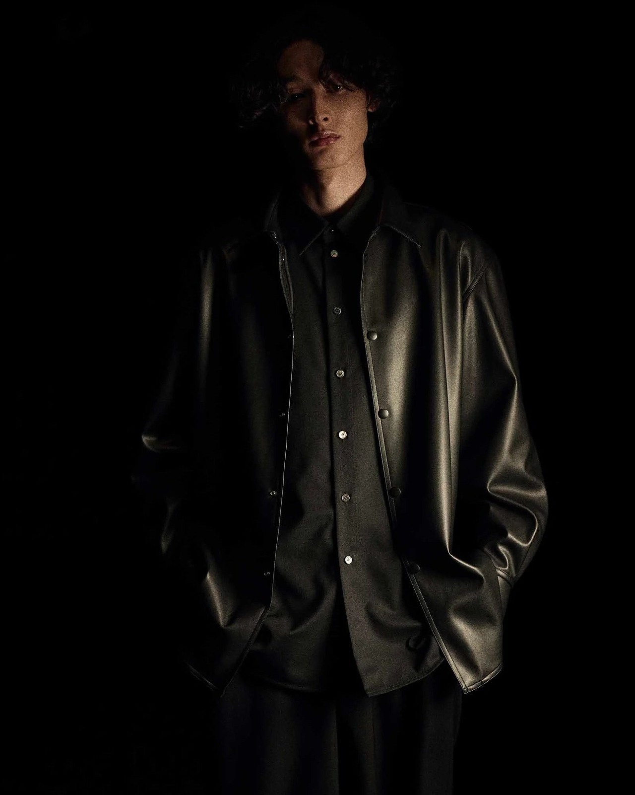 【26AW】シンセティックレザーシャツ