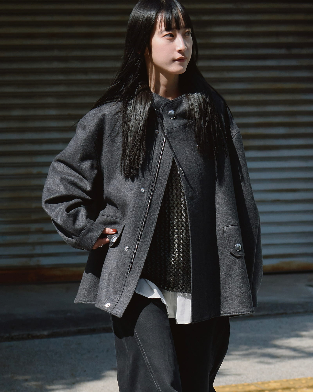 着用サイズFREE／身長165cm（革新を続けるニュークラシック THE RERACS × 1LDK × F/STORE コラボコレクション掲載）