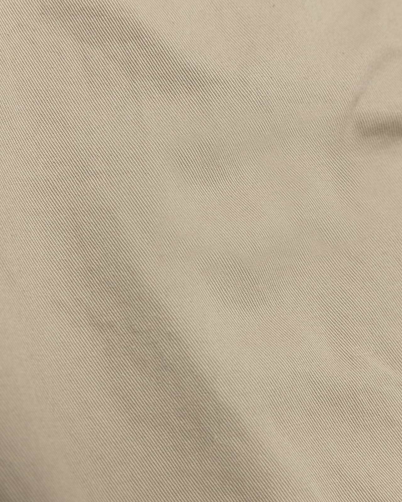 ダメージ加工チノパン