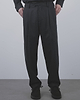 【26AW】ツータックテーパードトラウザーズ