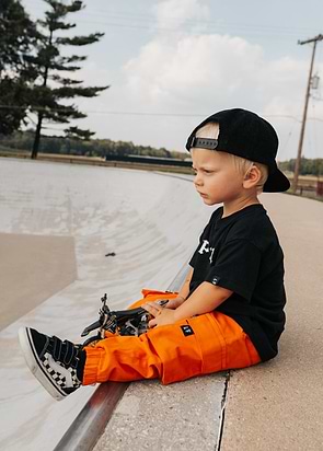 Orange Cargos