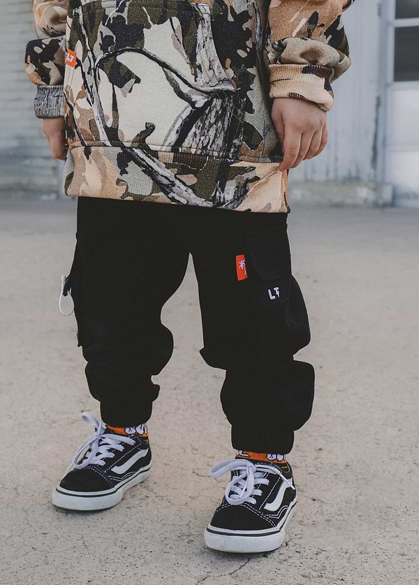 Black Cargos