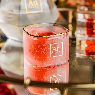Au Vodka Red Cherry 70cl & Any Glass