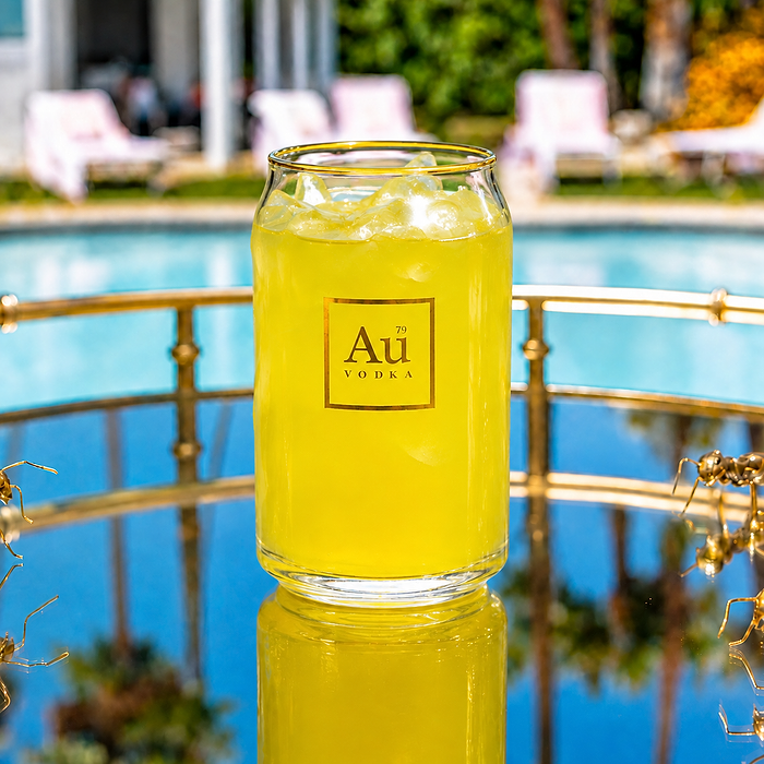 Au Can Glass