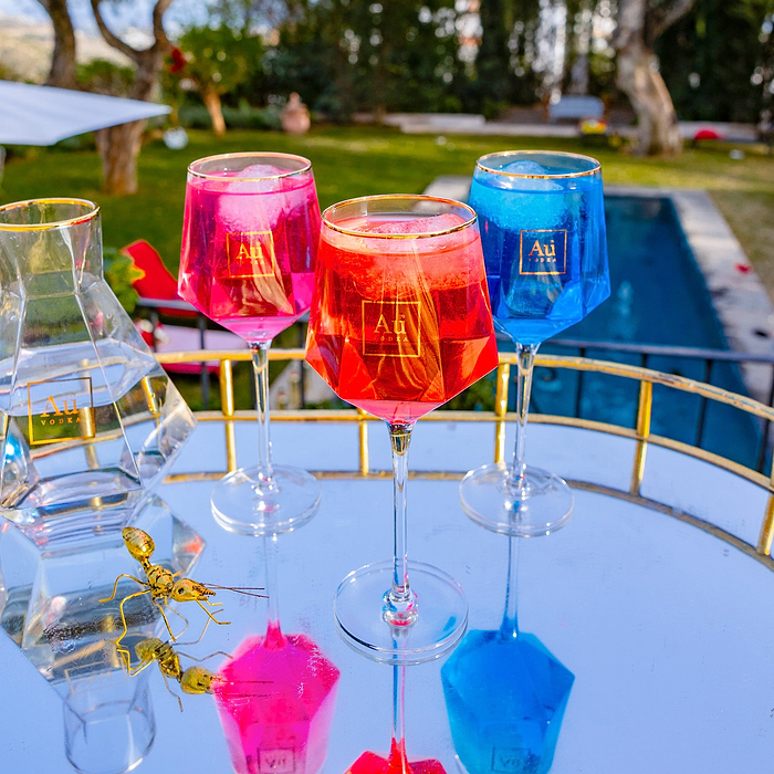 Au Long Stem Diamond Cut Glass