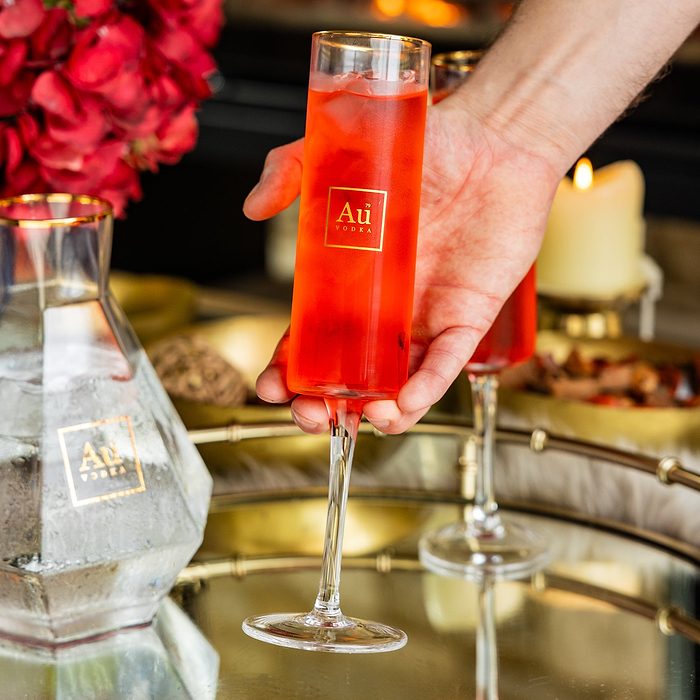 Au Vodka Red Cherry 70cl & Any Glass