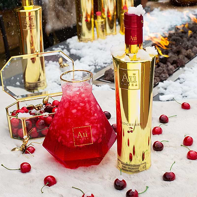 Au Diamond Cut Decanter - Au Vodka