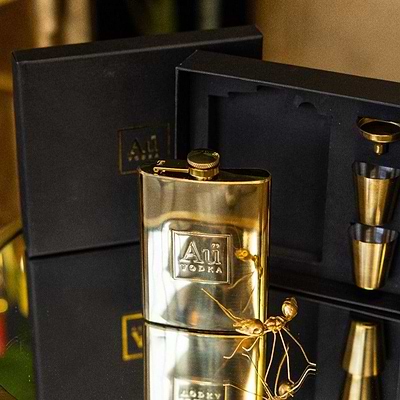 Au Gold Hip Flask - Au Vodka