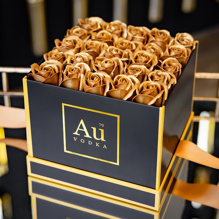 Au Vodka Valentine's Gold Roses Gift Box - Au Vodka