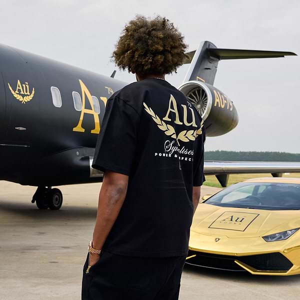 Au Signature T-Shirt -  Black