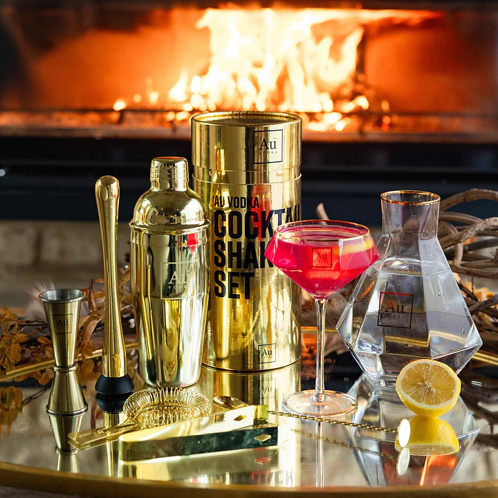 Au Vodka Cocktail Shaker Set